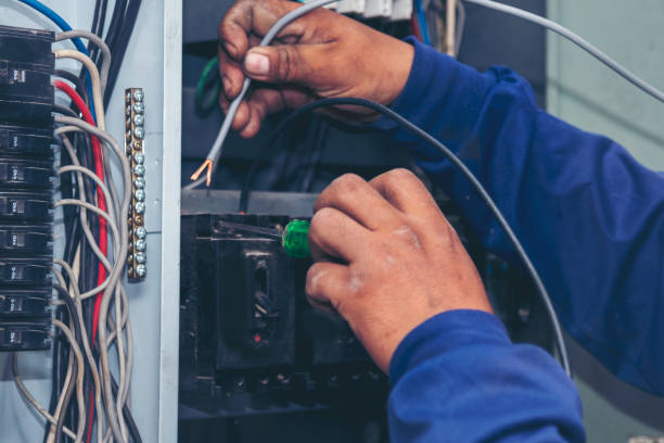 Professional Electrician in Fulton, TX
